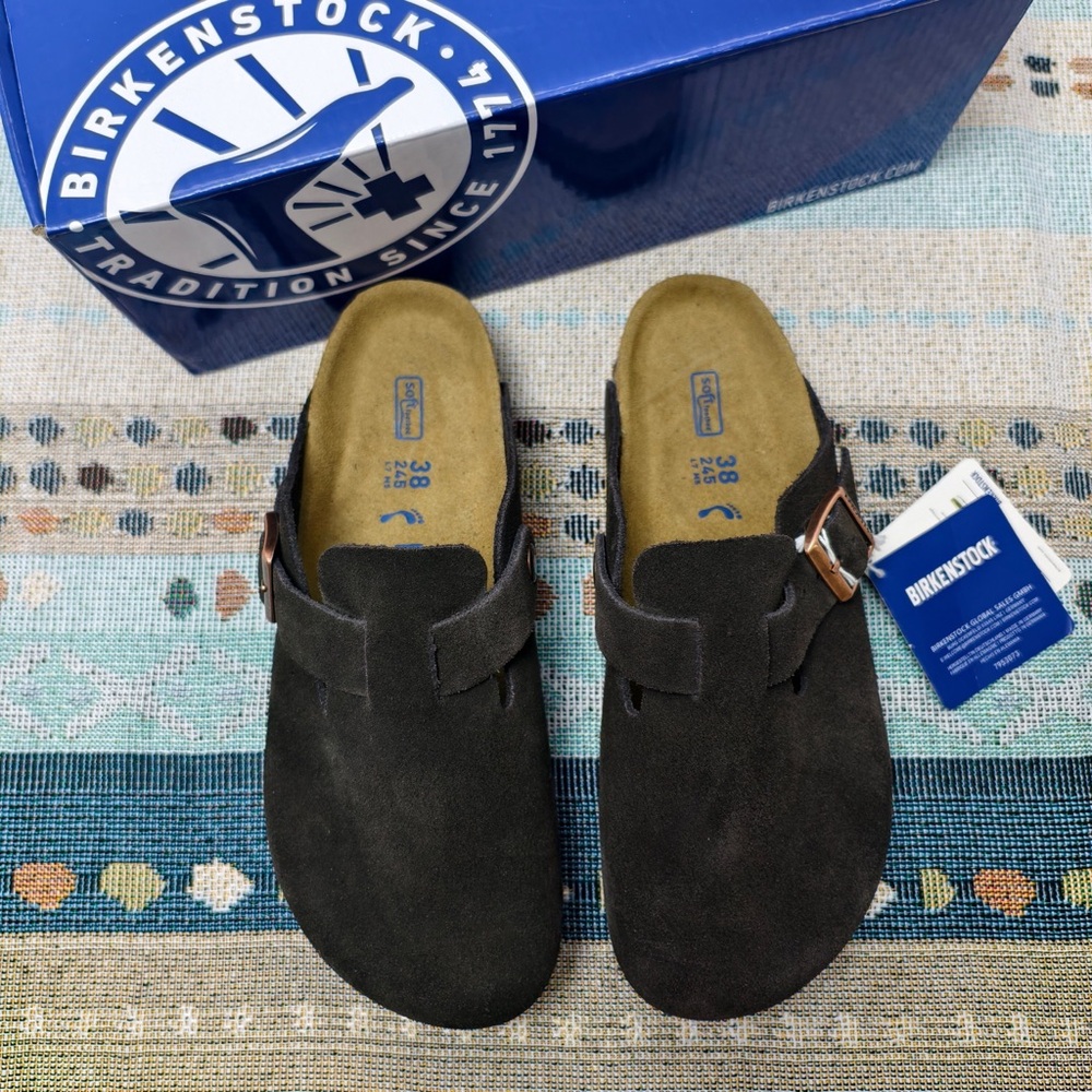 Birkenstock Mocha Boston Suede Shoes | Women's Narrow Fit